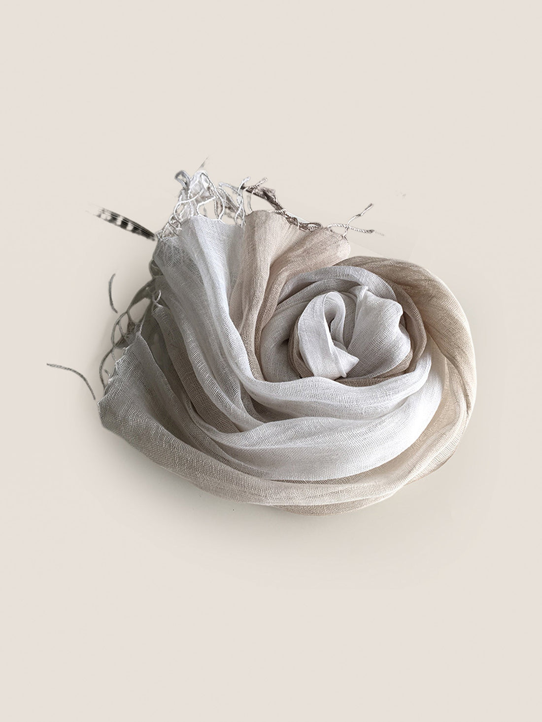 100% Linen Gradient Fringed Scarf