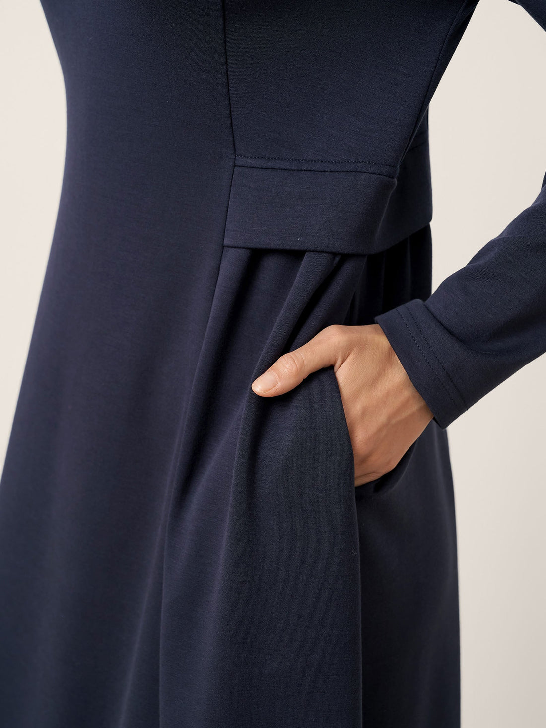 Viscose Blend Ruched V-Neck Midi Dress
