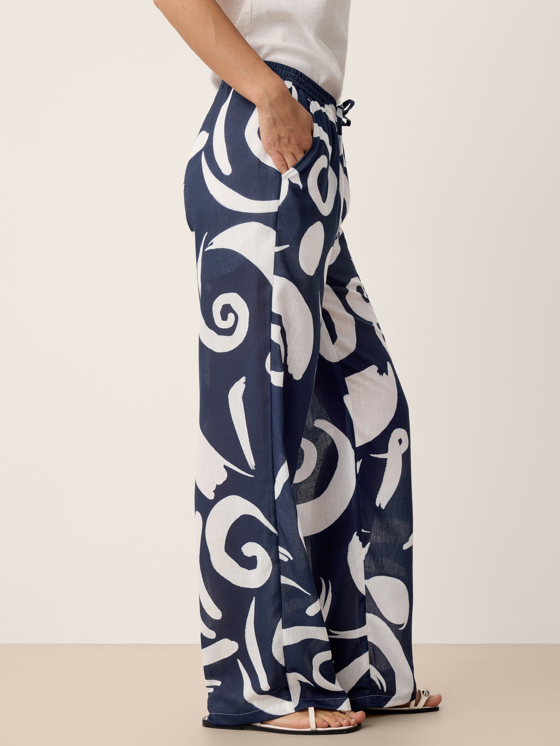 Linen Blend Mid Rise Straight Leg Pants